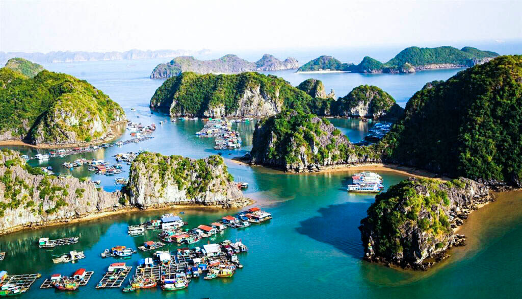 Discover hidden wonders in Halong Bay’s secret lagoons